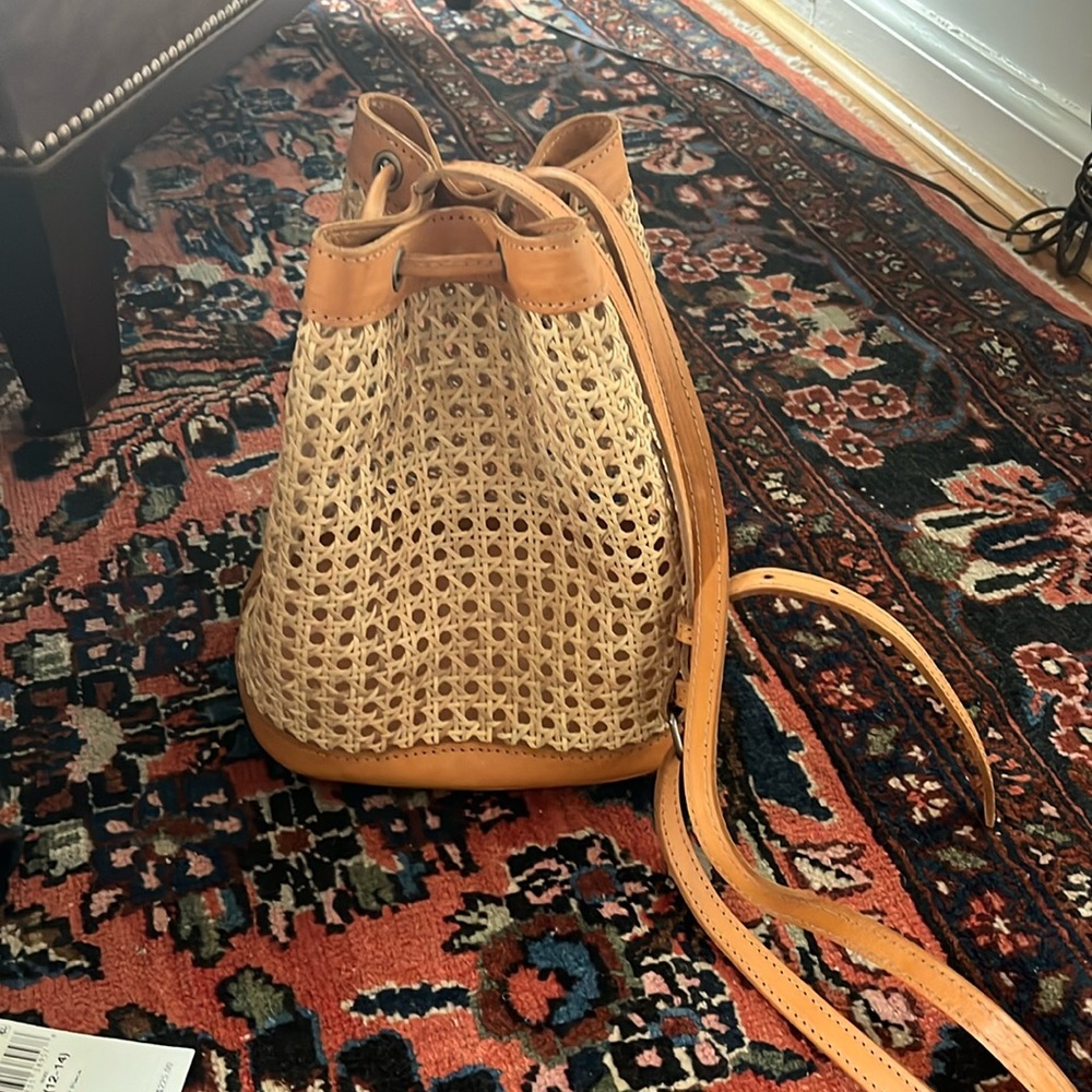 Elegant Tan Woven Crossbody Bag